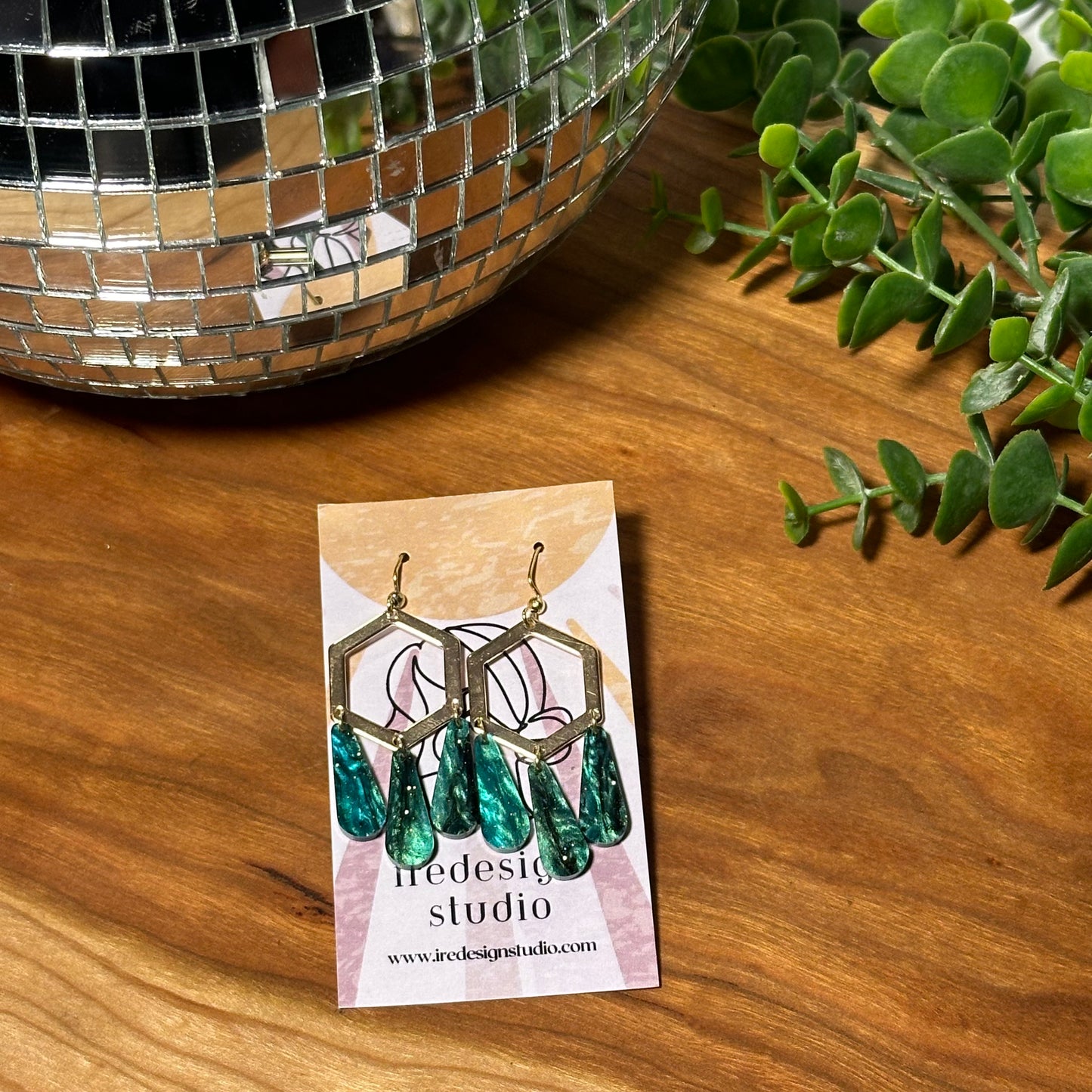 Lorelei Earrings in Starry Emerald